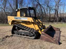 2007 John Deere CT332 Image