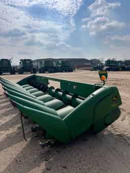 2013 John Deere 608C Image