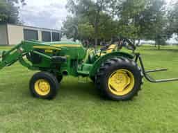 2016 John Deere 5055E Image