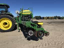 2020 John Deere 1725 CCS Image