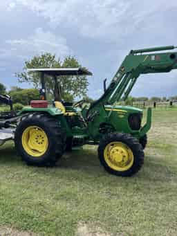 2014 John Deere 5065E Image