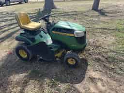 2016 John Deere D130 Image