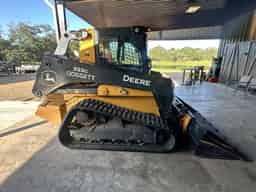 2022 John Deere 333G Image