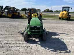 2015 John Deere 1025R Image