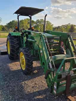 2013 John Deere 5065E Image