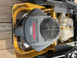 2023 Hustler Raptor 23 Image