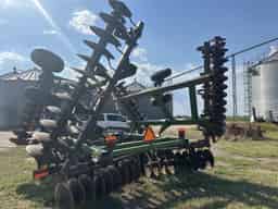 2007 John Deere 637 Image