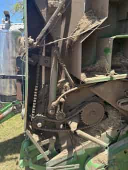 2007 John Deere 568 Image