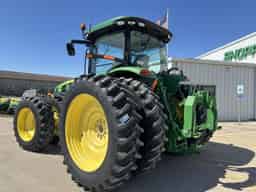 2015 John Deere 8320R Image