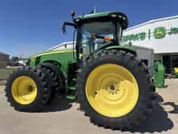 2015 John Deere 8320R Image