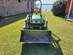 2005 John Deere 2210 Image