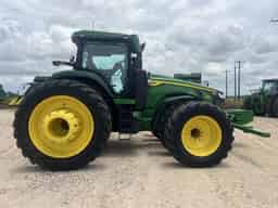 2023 John Deere 8R 370 Image
