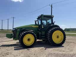 2022 John Deere 8R 370 Image