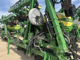 2017 John Deere 1725 CCS Image