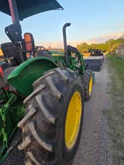 2018 John Deere 5075E Image