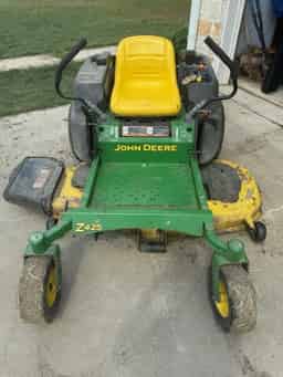 2010 John Deere Z425 Image