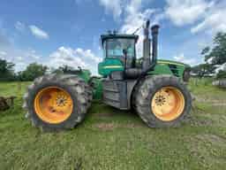 2010 John Deere 9330 Image