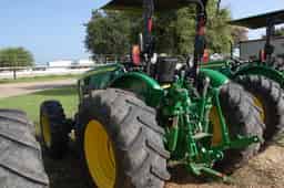 2023 John Deere 5105M Image