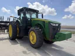 2018 John Deere 8245R Image