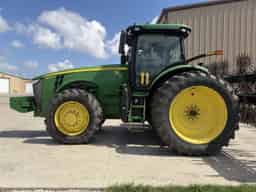 2018 John Deere 8245R Image