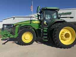 2023 John Deere 8R 340 Image