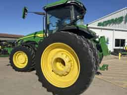 2023 John Deere 8R 340 Image