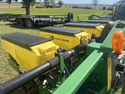 2015 John Deere 1725 Image