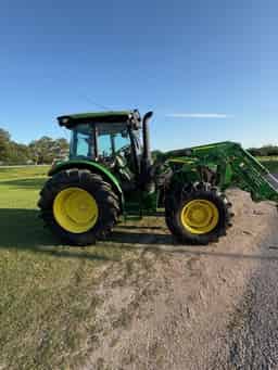 2022 John Deere 5115M Image