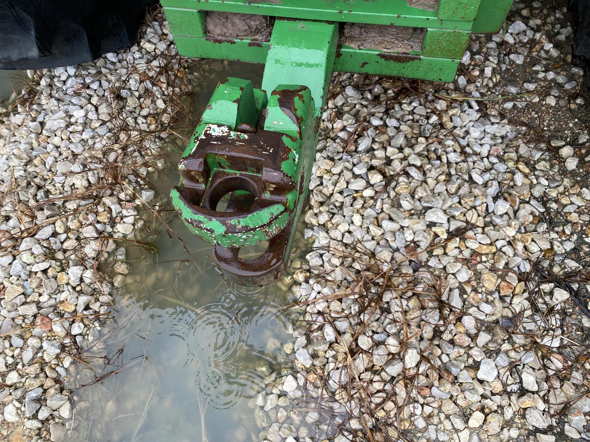2011 John Deere 8310R Image