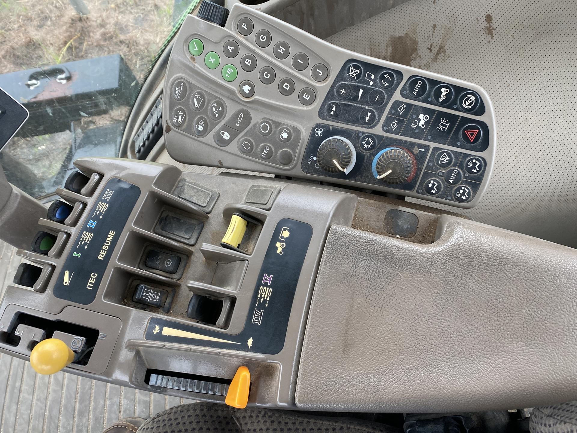 2011 John Deere 8310R Image