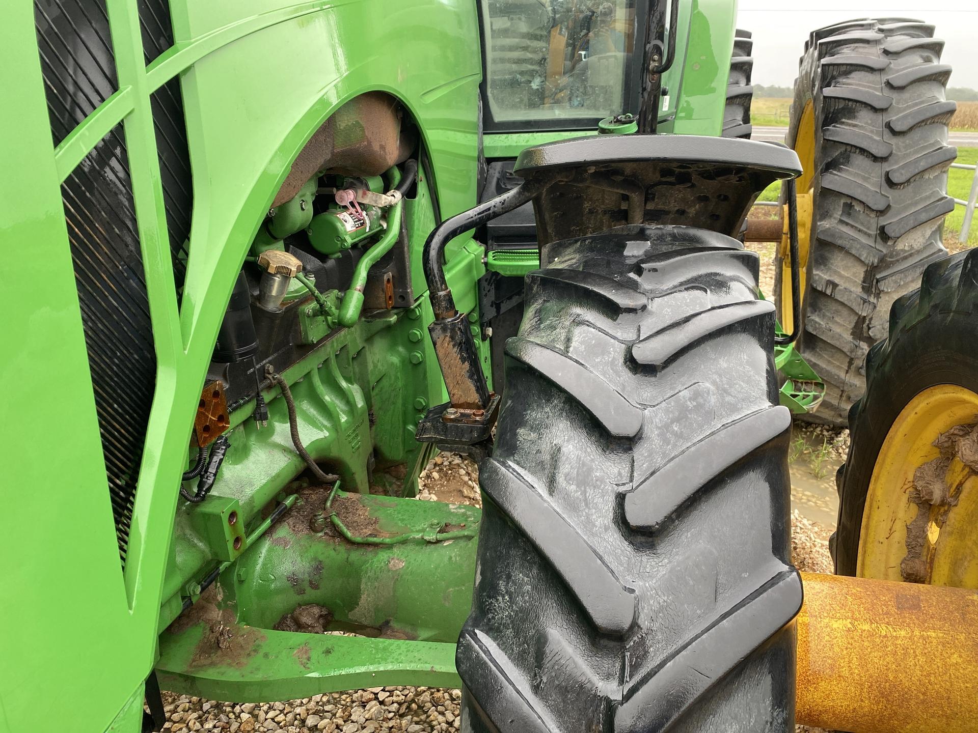 2011 John Deere 8310R Image