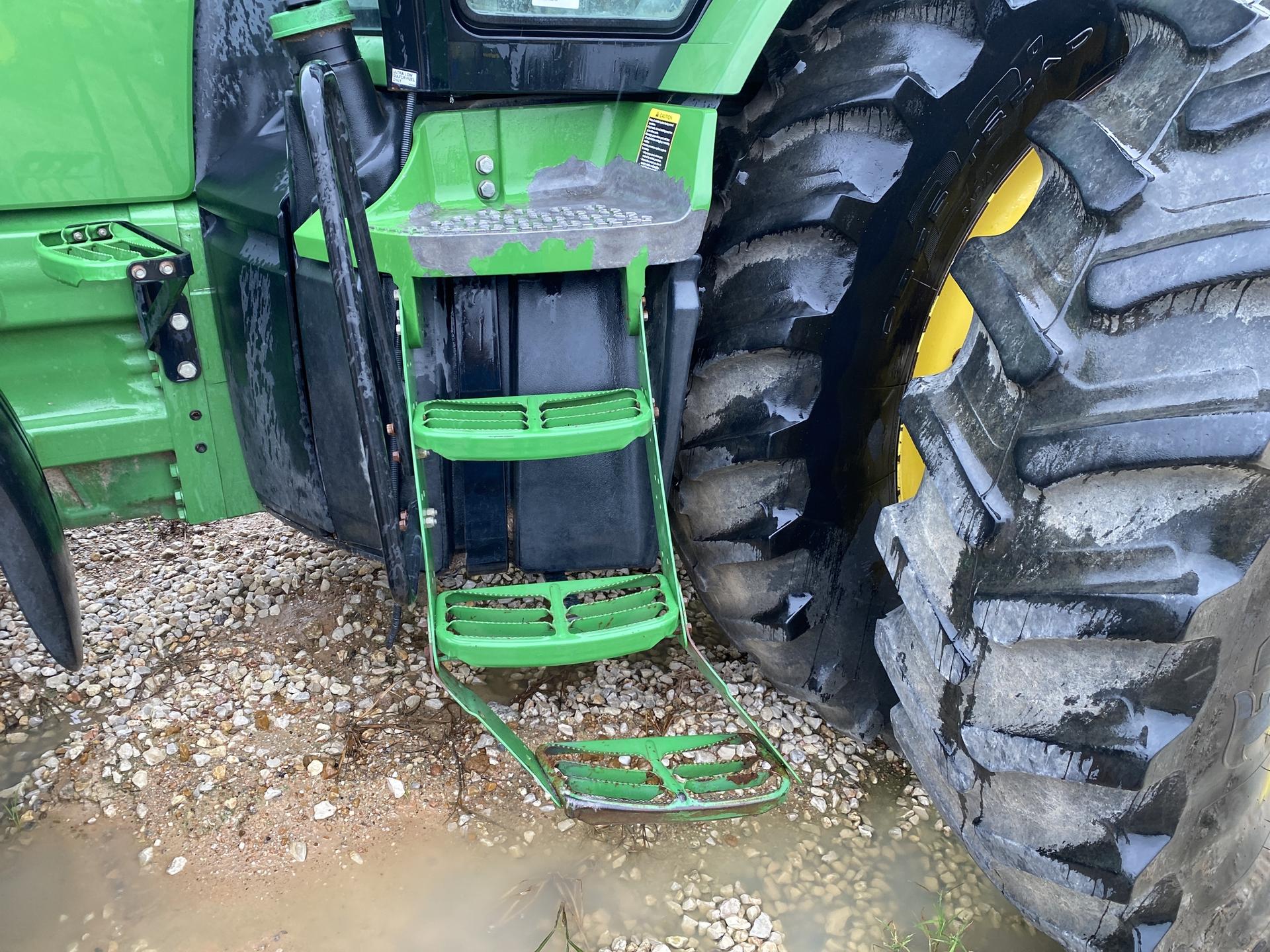 2011 John Deere 8310R Image