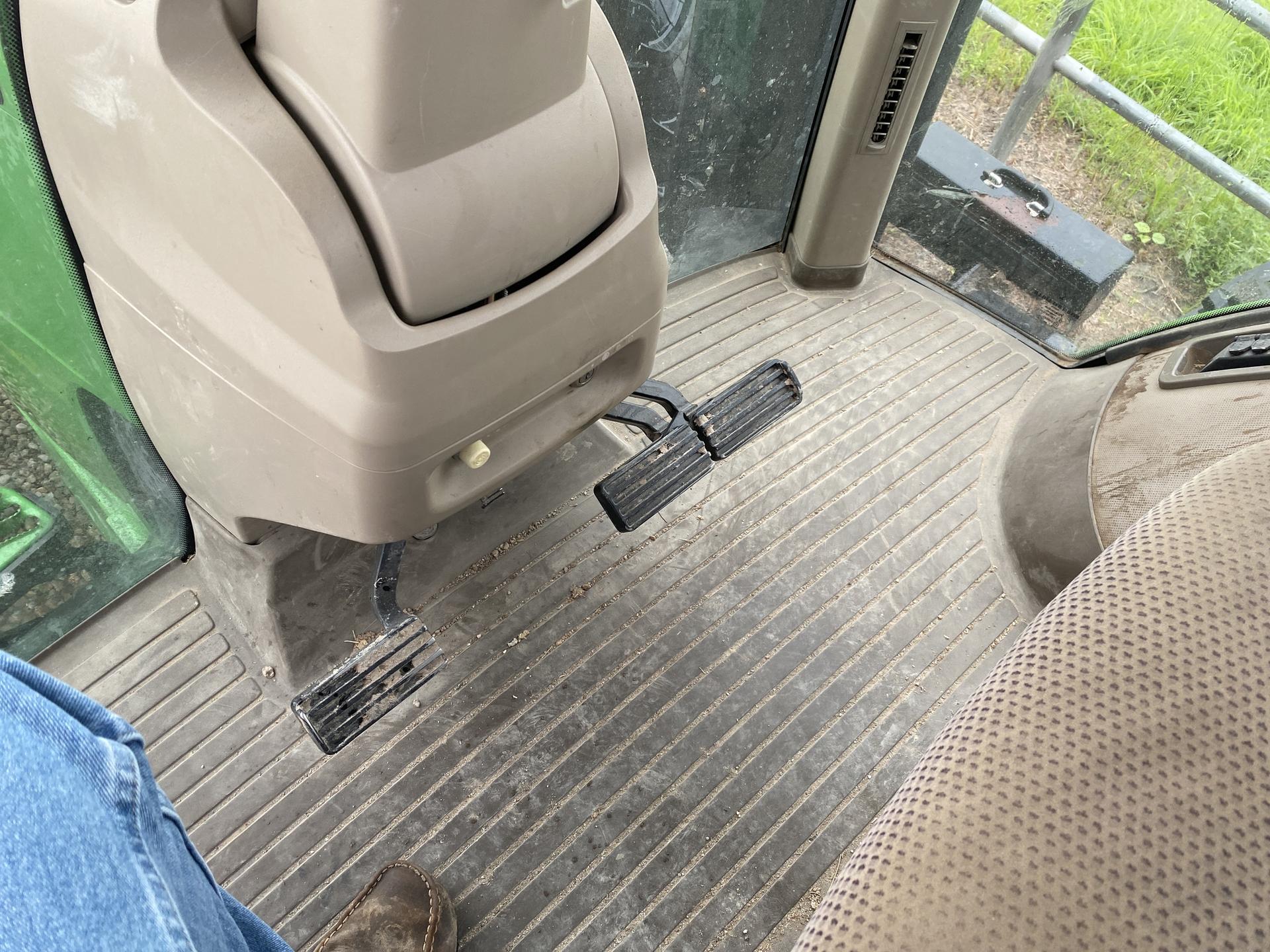2011 John Deere 8310R Image