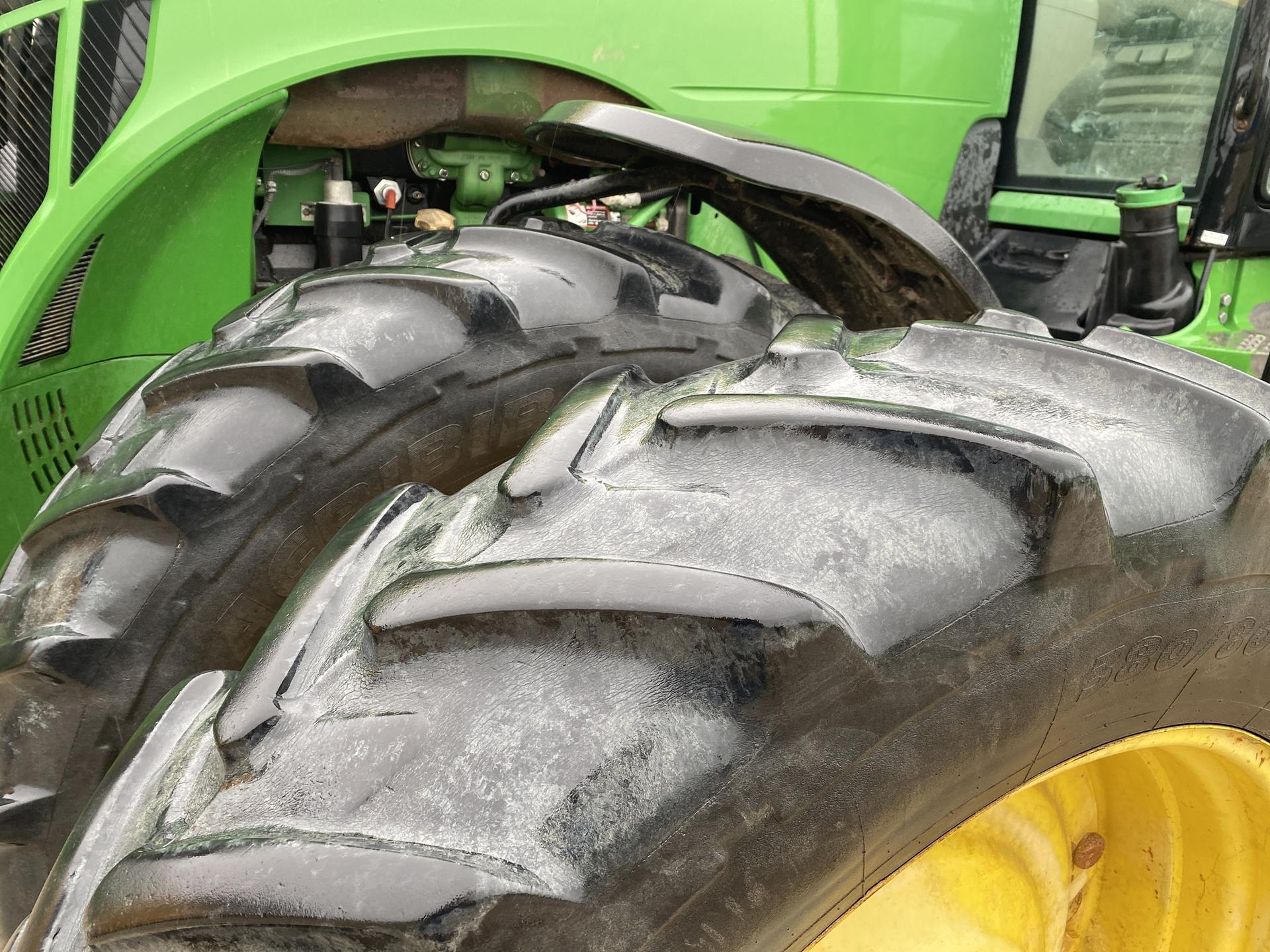 2011 John Deere 8310R Image