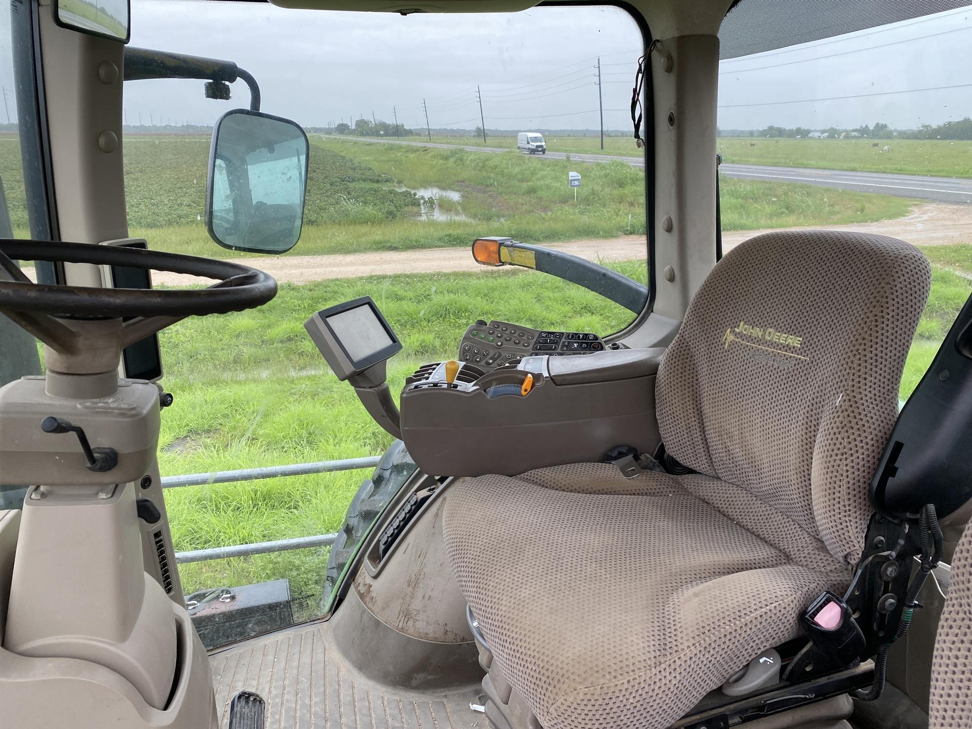 2011 John Deere 8310R Image
