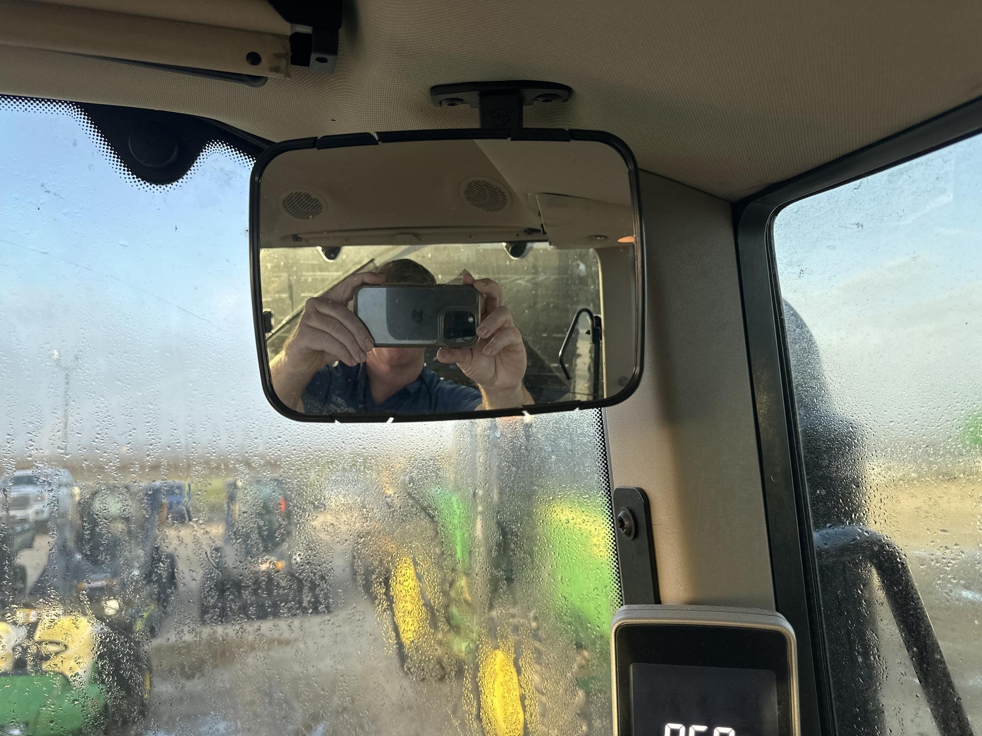 2021 John Deere 6120M Image