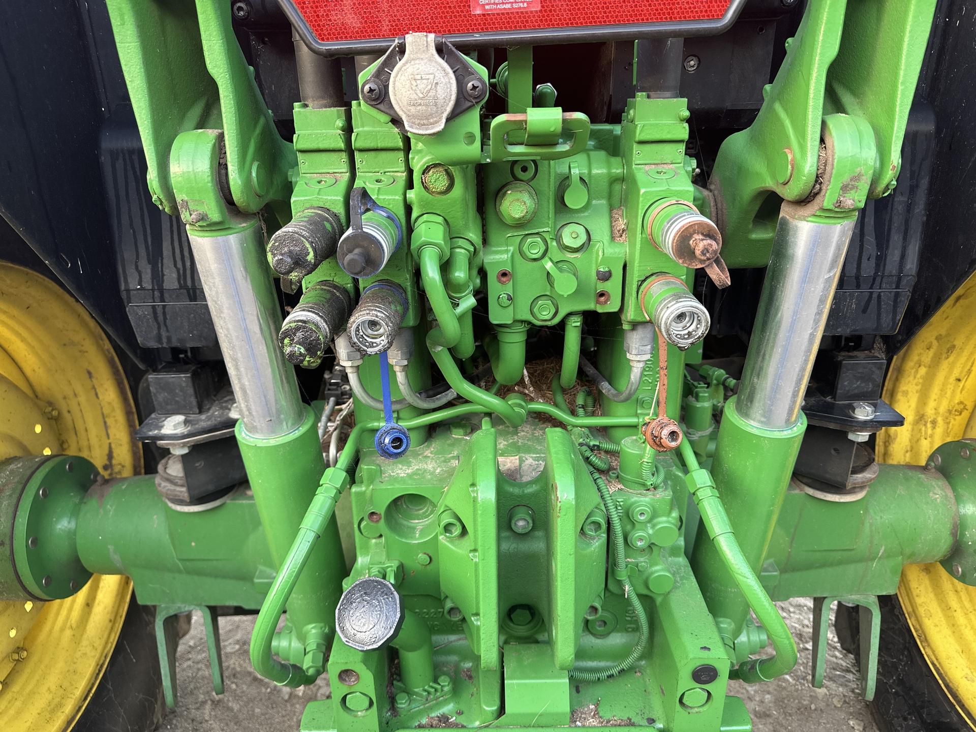 2021 John Deere 6120M Image