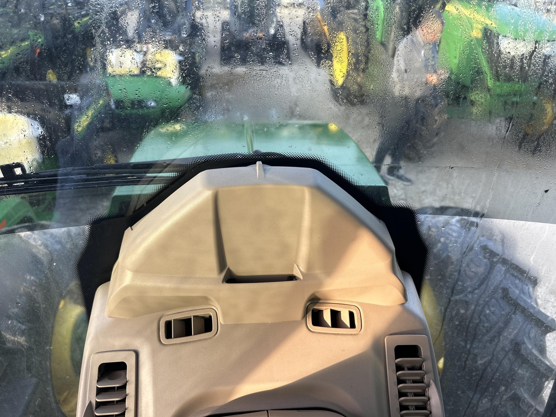 2021 John Deere 6120M Image