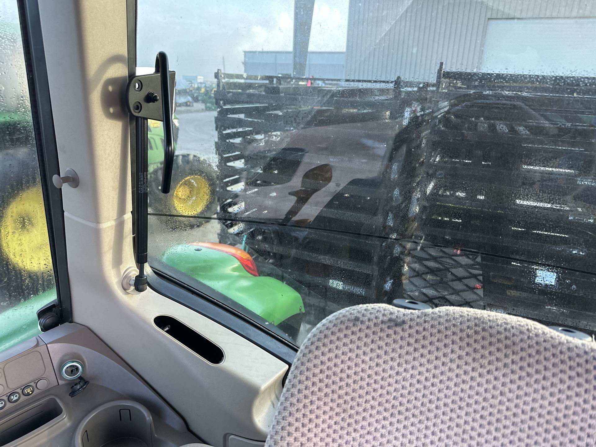 2021 John Deere 6120M Image