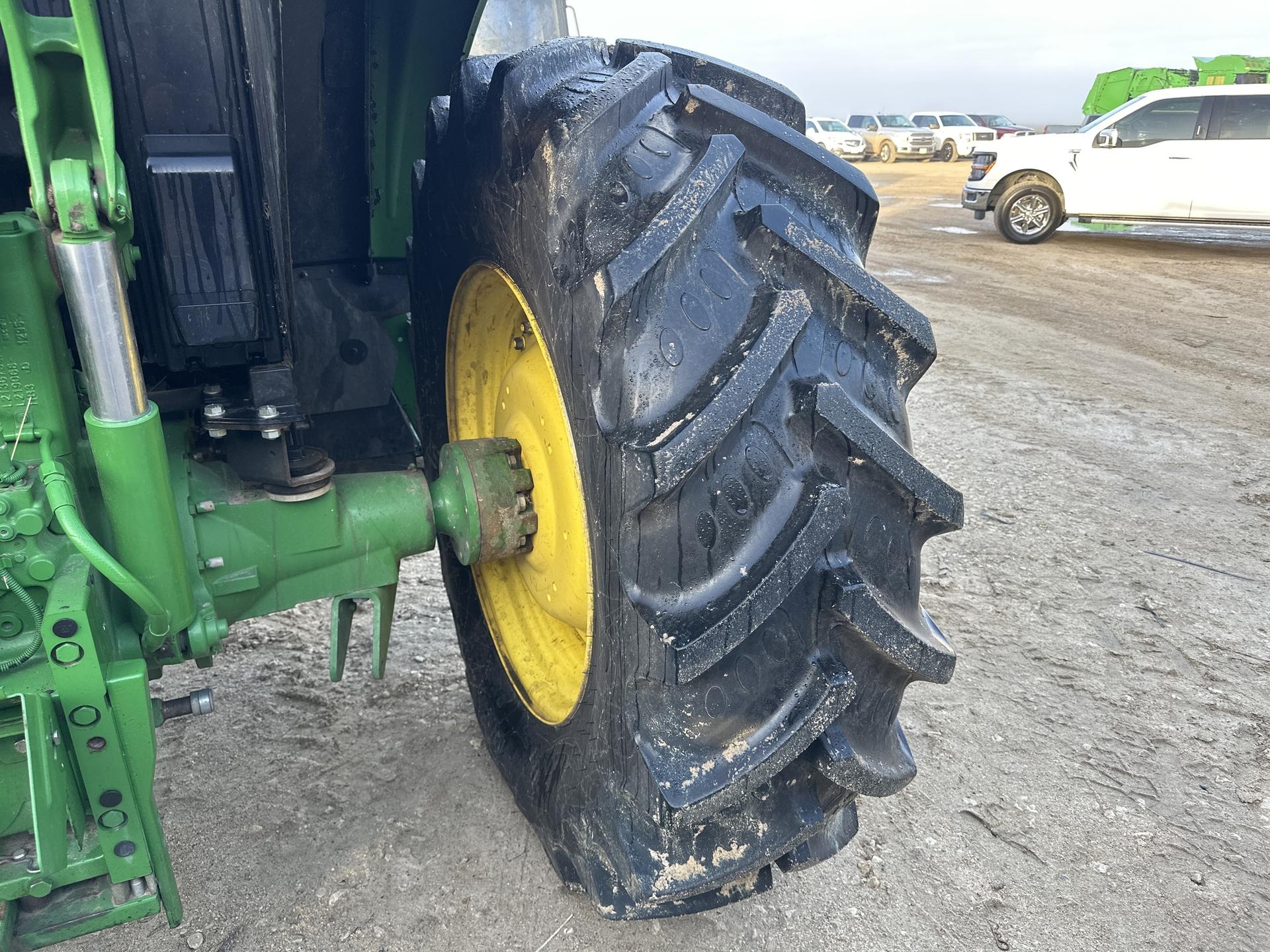 2021 John Deere 6120M Image