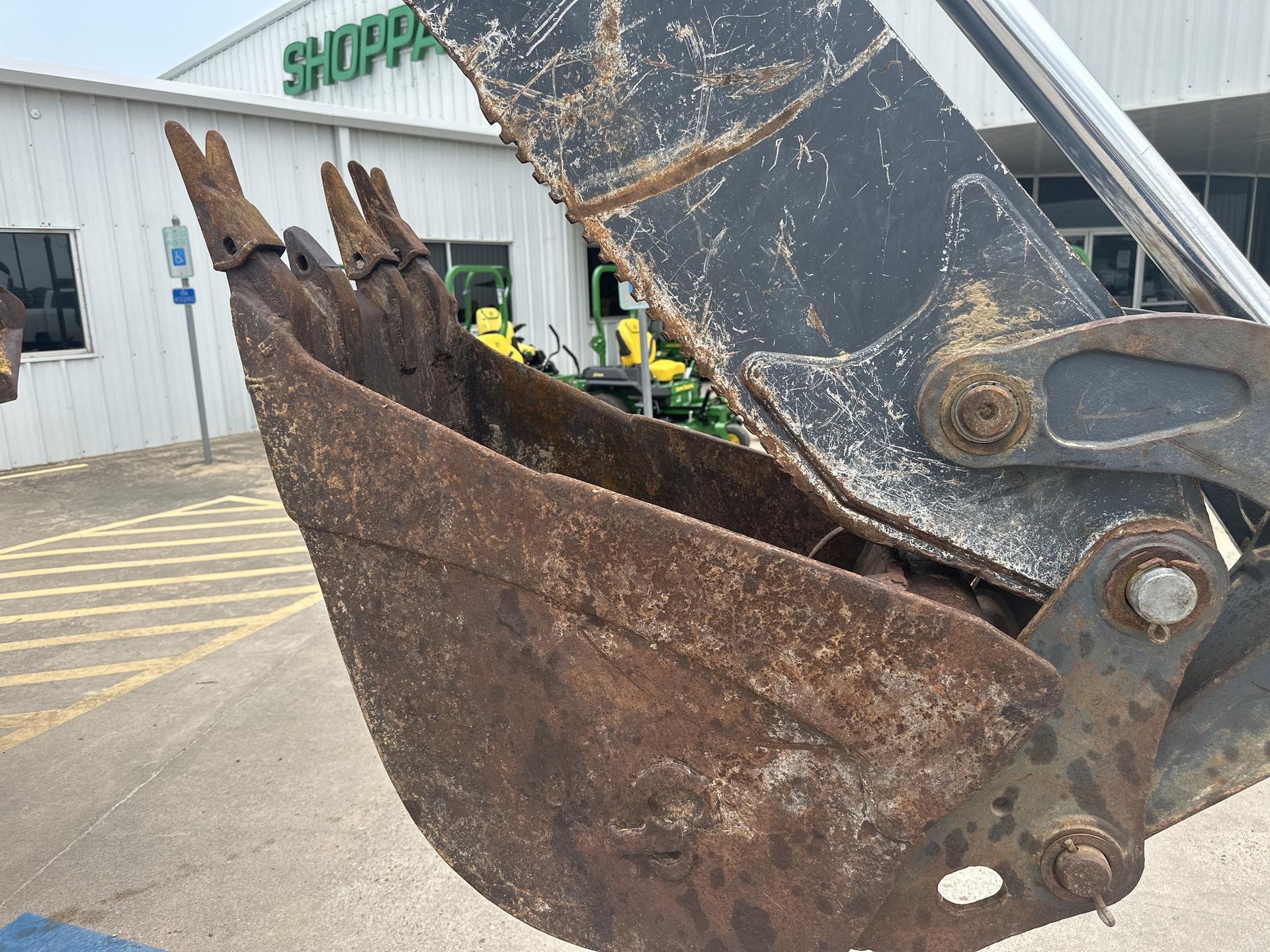 2011 John Deere 410J Image