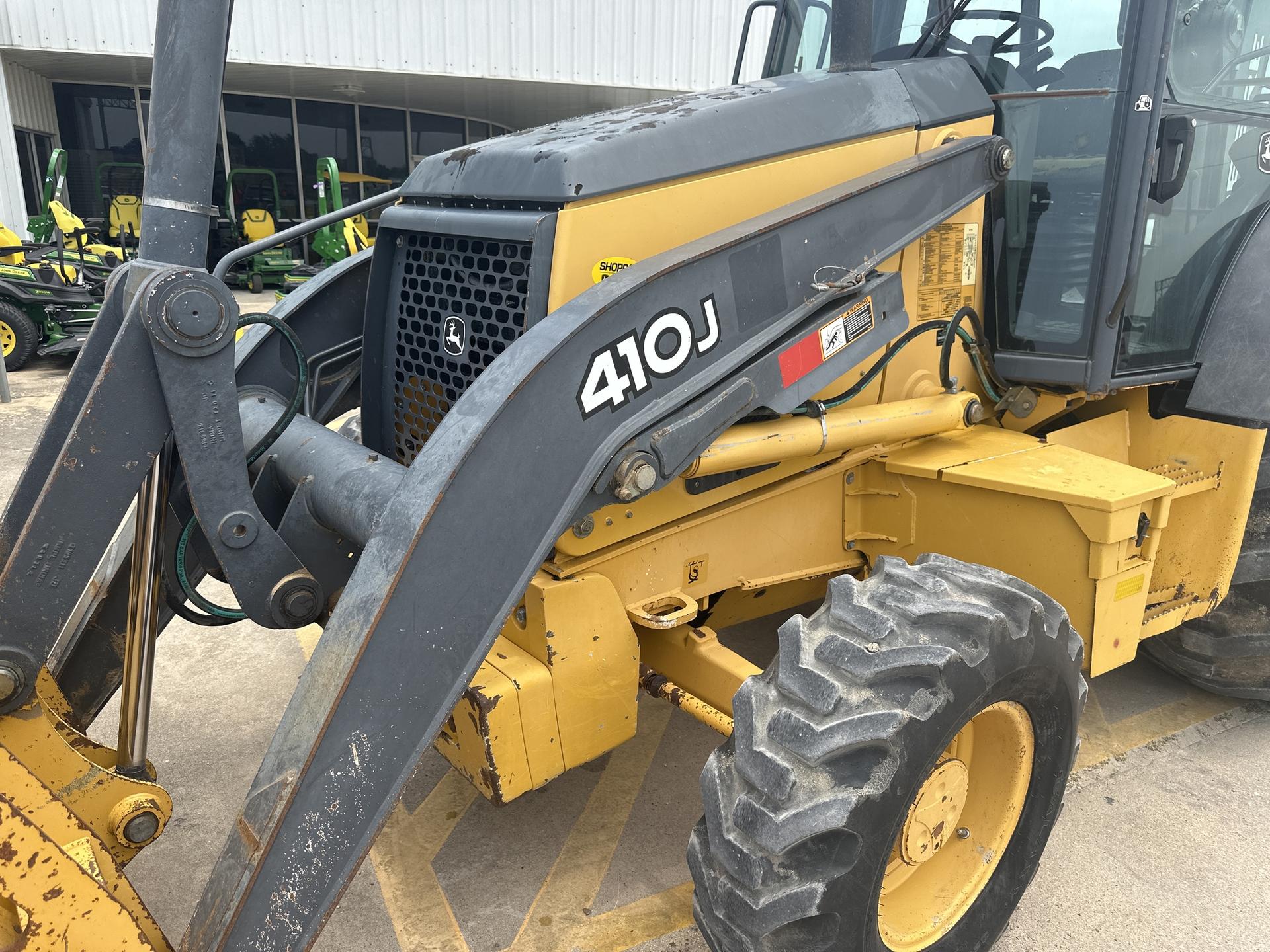2011 John Deere 410J Image