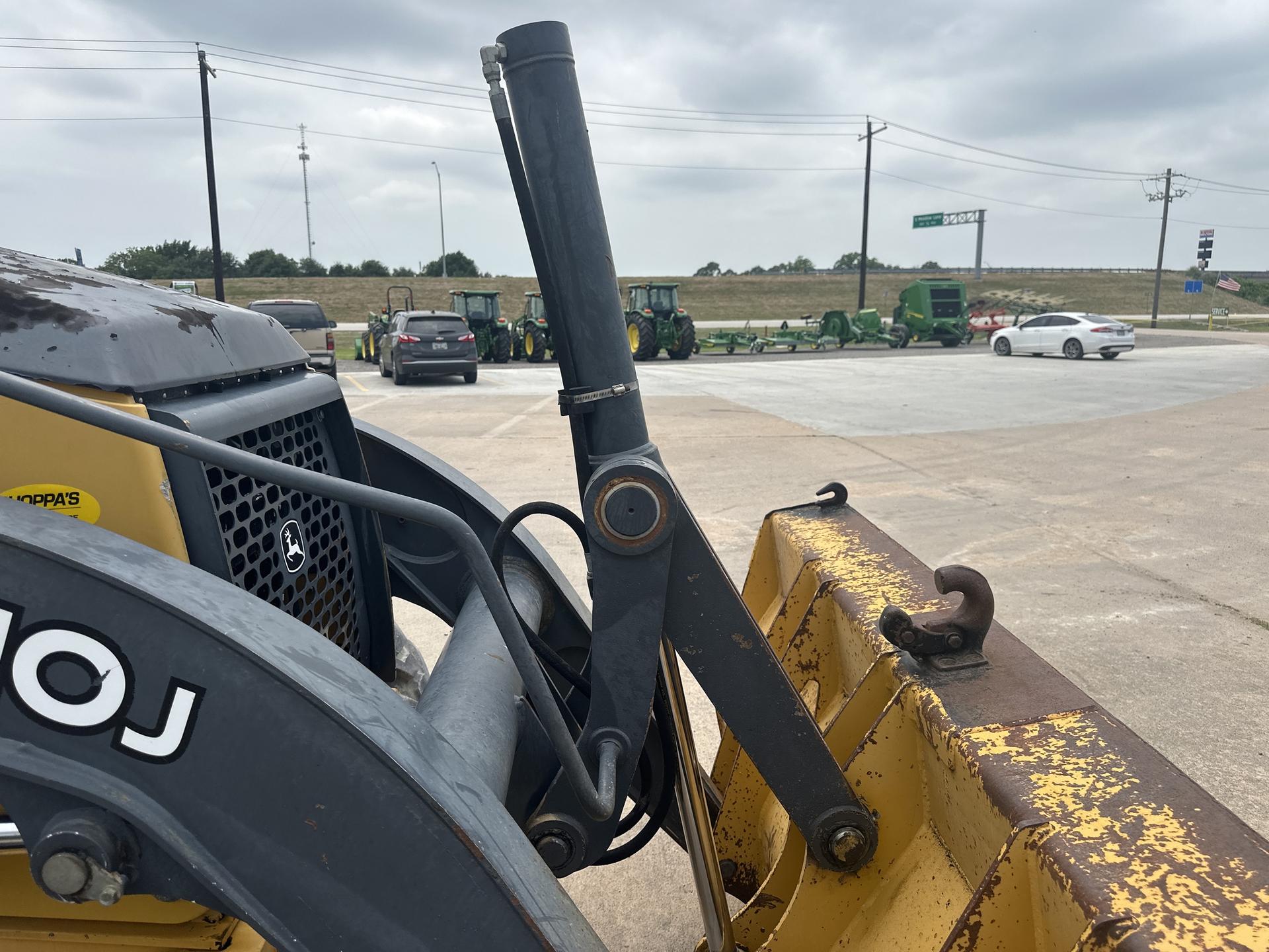 2011 John Deere 410J Image