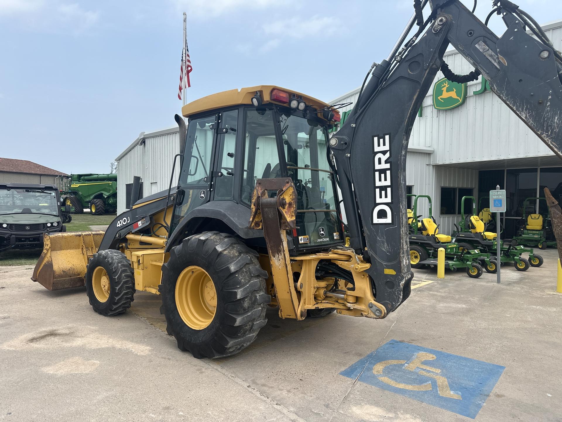 2011 John Deere 410J Image