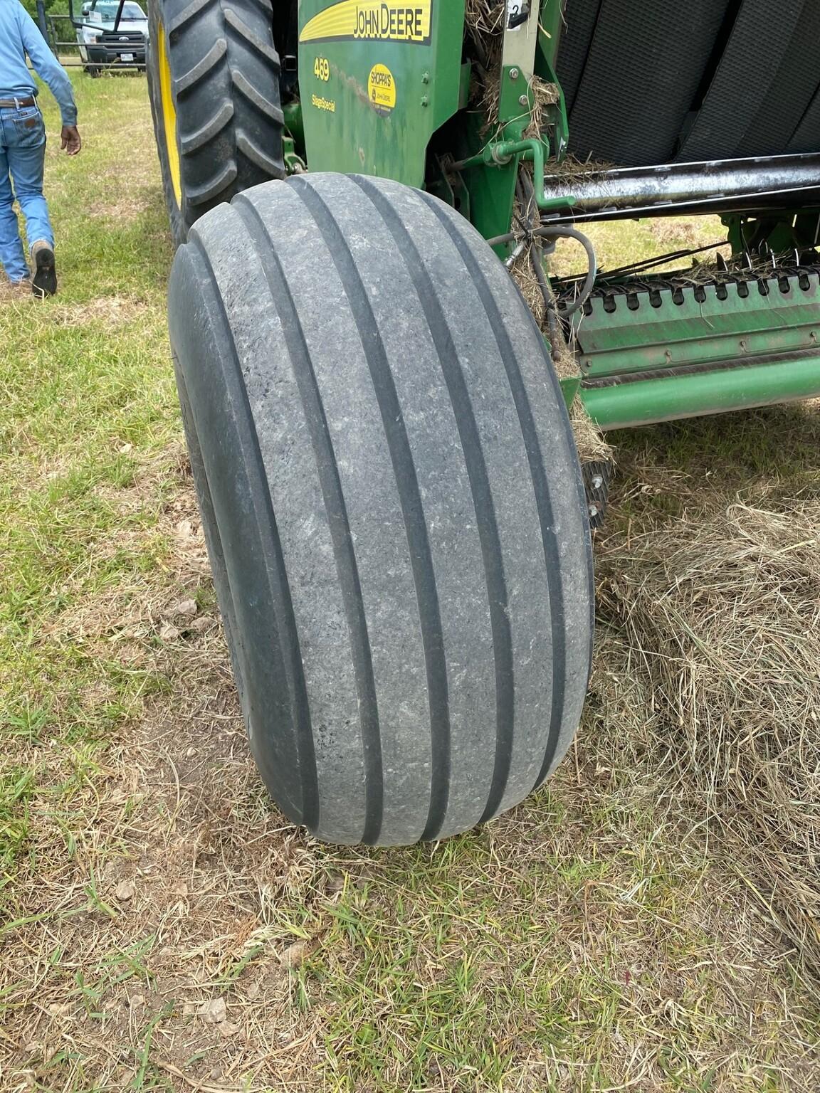 2017 John Deere 469 Silage Special Image