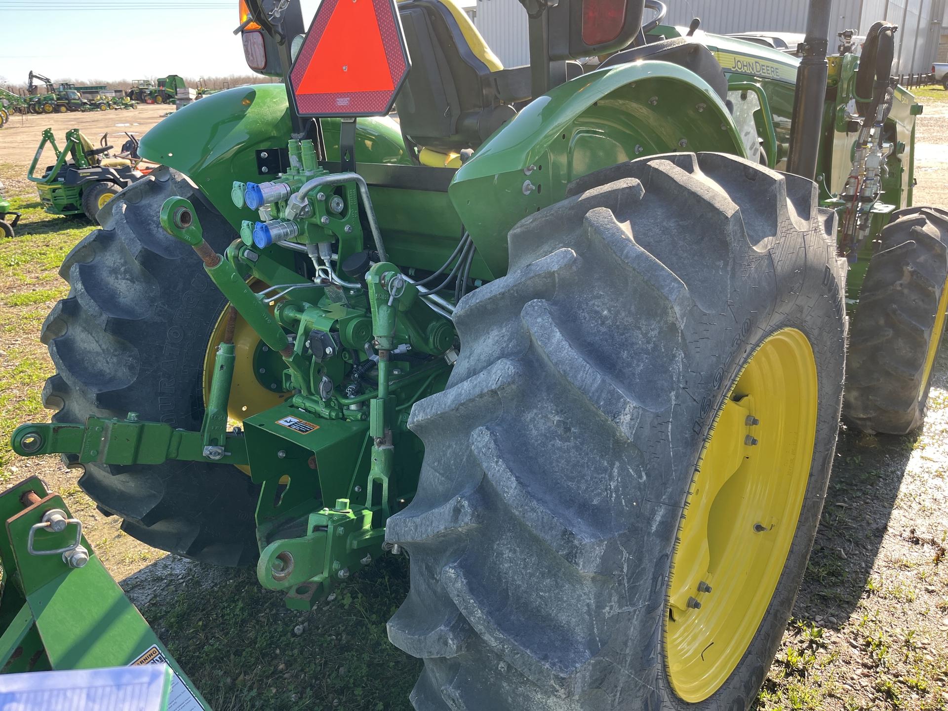 2018 John Deere 5085E Image