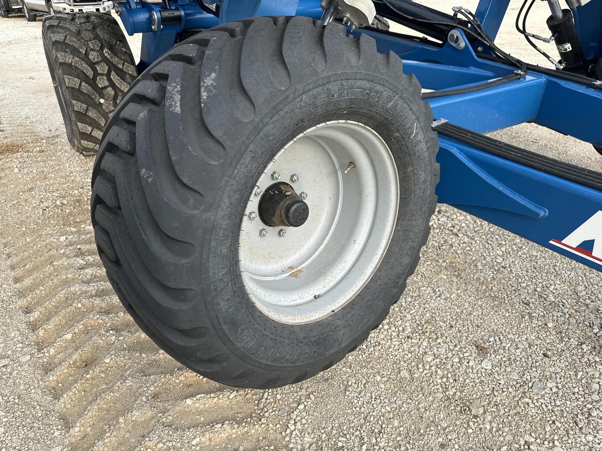 2023 Kinze MT302 Image