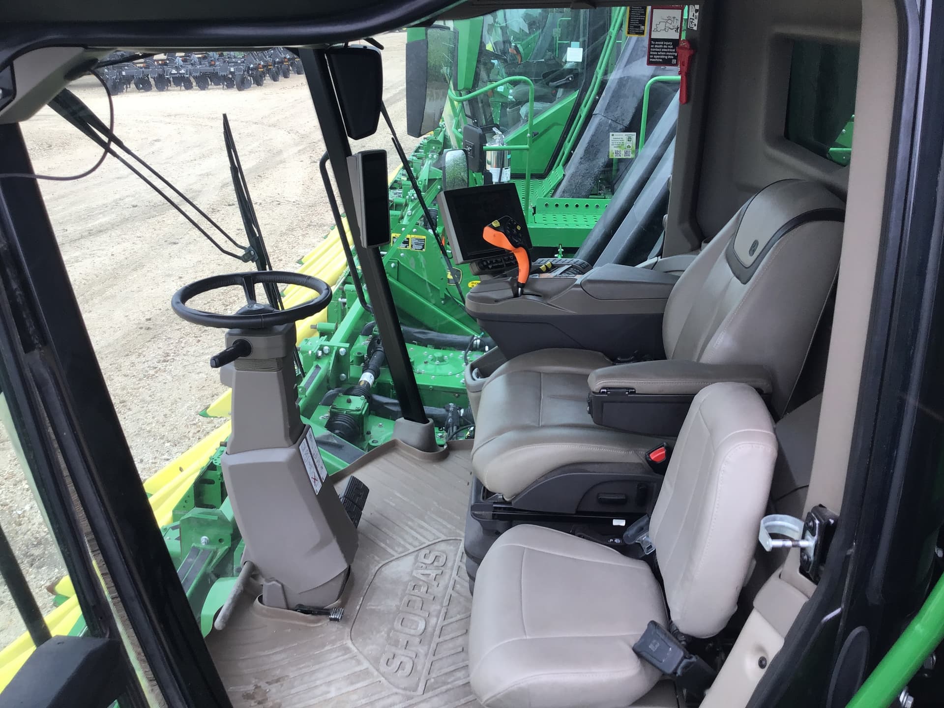 2023 John Deere CP770 Image