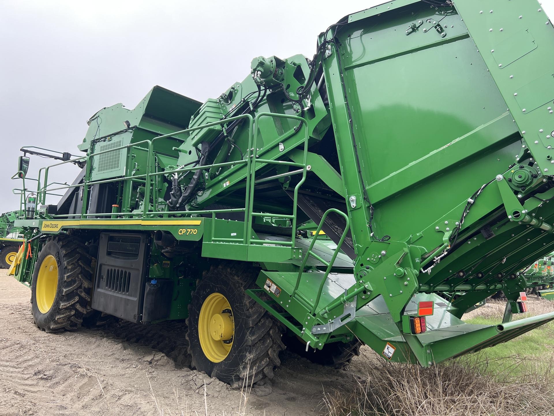 2022 John Deere CP770 Image