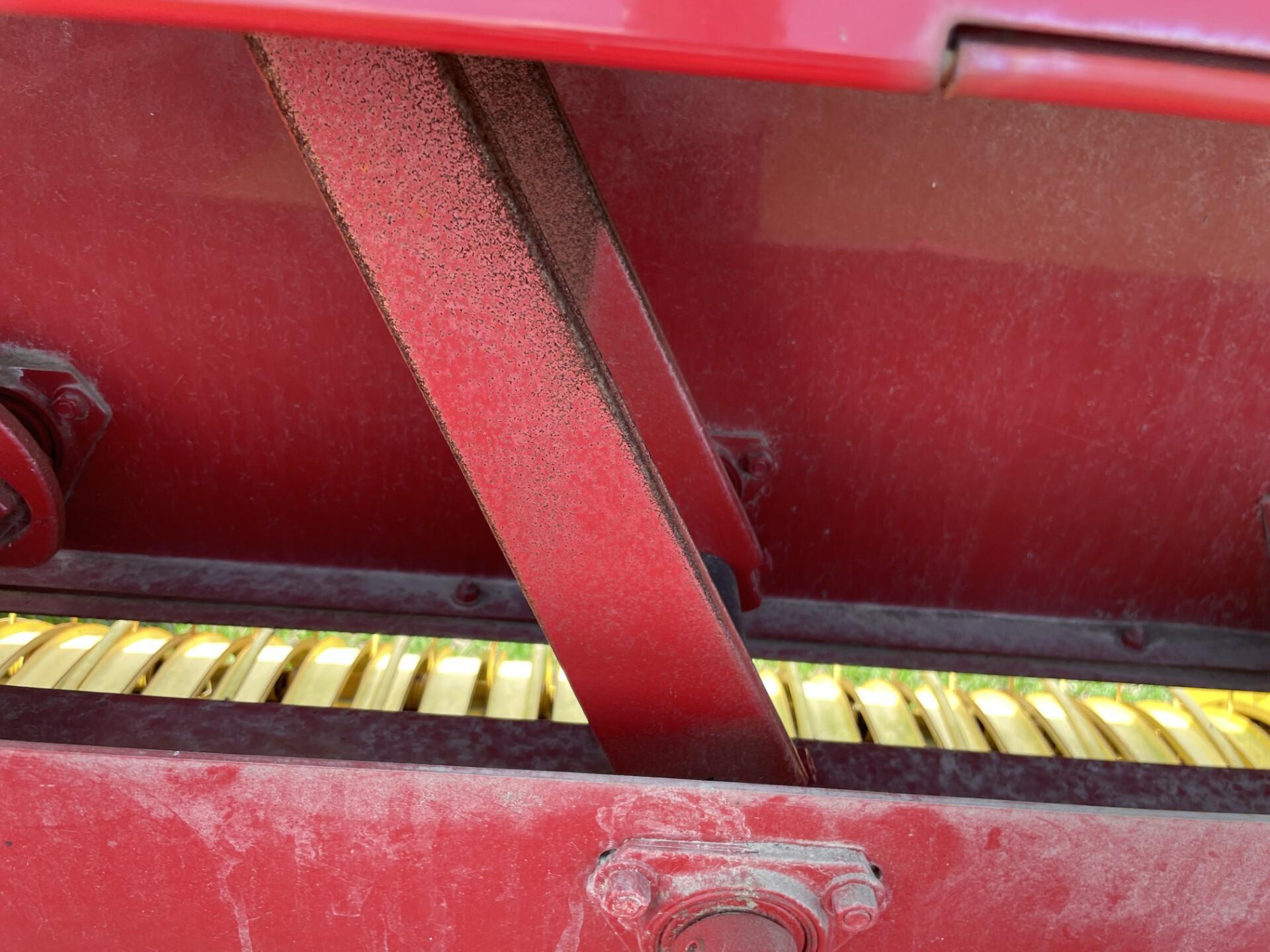 2011 New Holland BC5070 Image